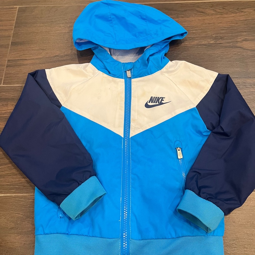 Nike wind breaker